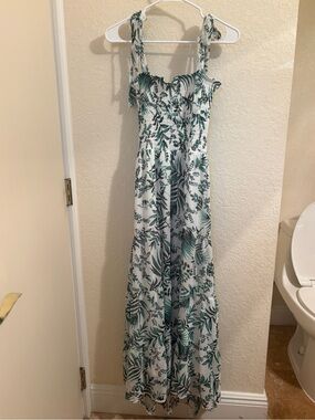 miami White Maxi Dress with Green Leaf Print